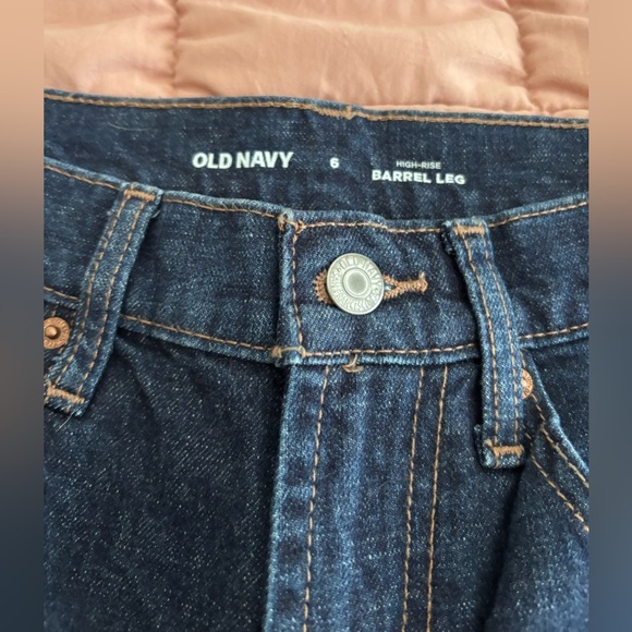 NWT Old Navy Barrel leg dark denim - Picture 2 of 7